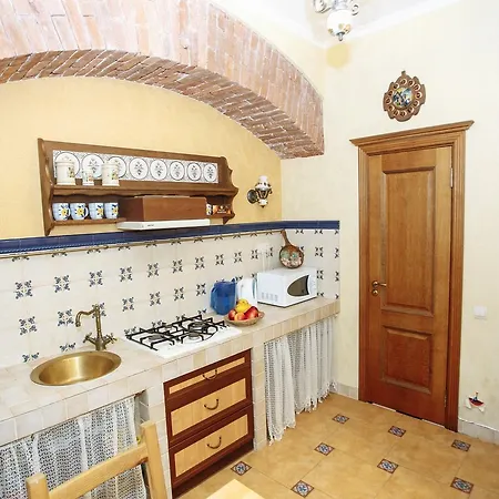 Apartment Halytska *